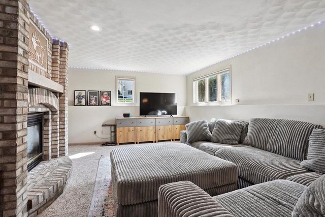 100 BENTWOOD DRIVE, Brillion, WI 54110