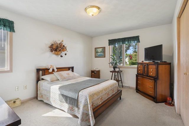 100 BENTWOOD DRIVE, Brillion, WI 54110