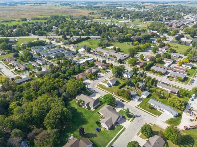 100 BENTWOOD DRIVE, Brillion, WI 54110