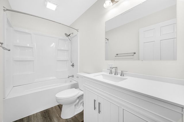 807 Division Street, La Porte, IN 46350