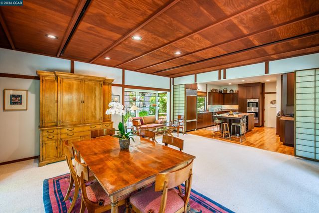 1038 Pine Ln, Lafayette, CA 94549