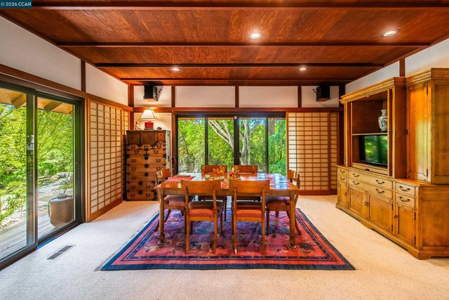 1038 Pine Ln, Lafayette, CA 94549