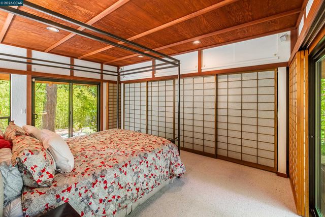 1038 Pine Ln, Lafayette, CA 94549