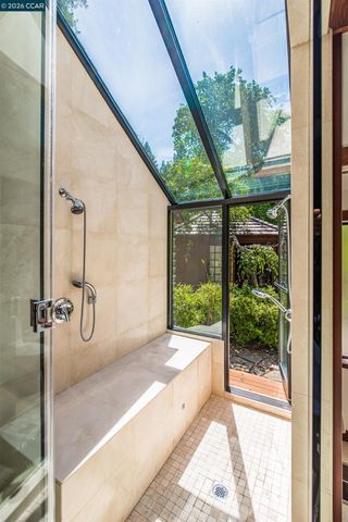 1038 Pine Ln, Lafayette, CA 94549