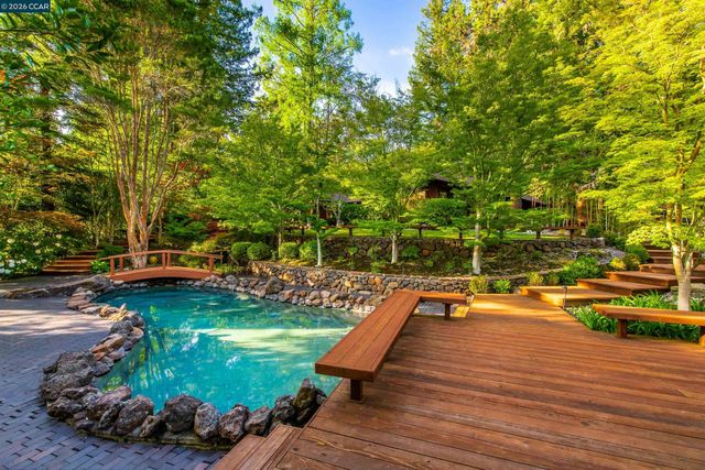 1038 Pine Ln, Lafayette, CA 94549
