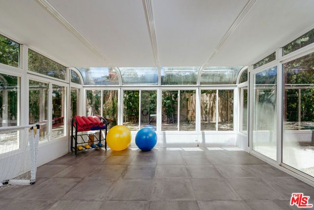 550 N Arquilla Road, Palm Springs, CA 92262