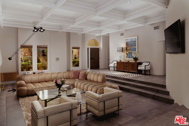 550 N Arquilla Road, Palm Springs, CA 92262