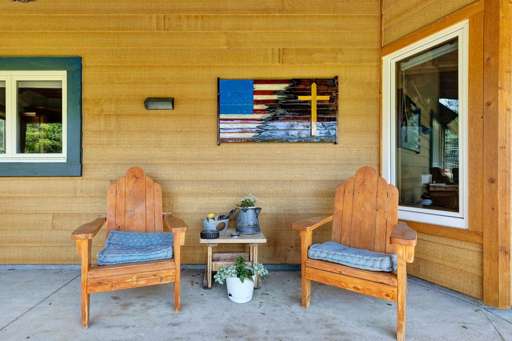 1862 Mountain Meadow Lane, Victor, MT 59875 photo 8