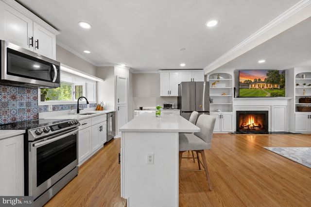 3906 FOXHILL DR, Ellicott City, MD 21042