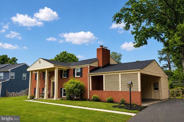 3906 FOXHILL DR, Ellicott City, MD 21042