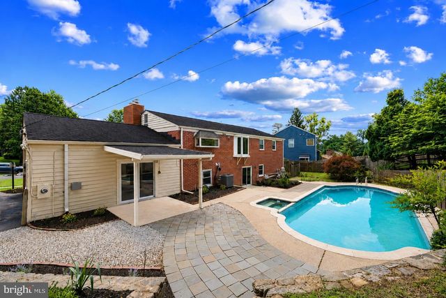 3906 FOXHILL DR, Ellicott City, MD 21042