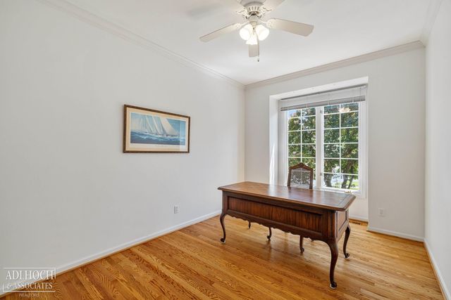 21473 Goethe Street, Grosse Pointe Woods, MI 48236