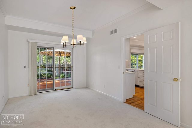 21473 Goethe Street, Grosse Pointe Woods, MI 48236