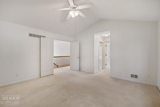 21473 Goethe Street, Grosse Pointe Woods, MI 48236