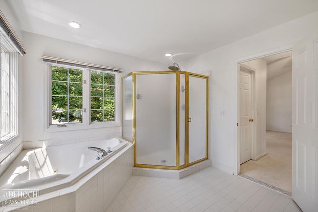 21473 Goethe Street, Grosse Pointe Woods, MI 48236