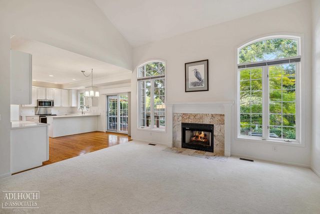 21473 Goethe Street, Grosse Pointe Woods, MI 48236