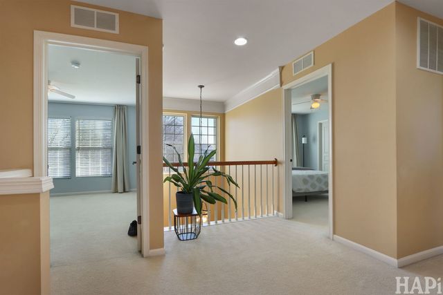 430 Tuscany Drive, Algonquin, IL 60102