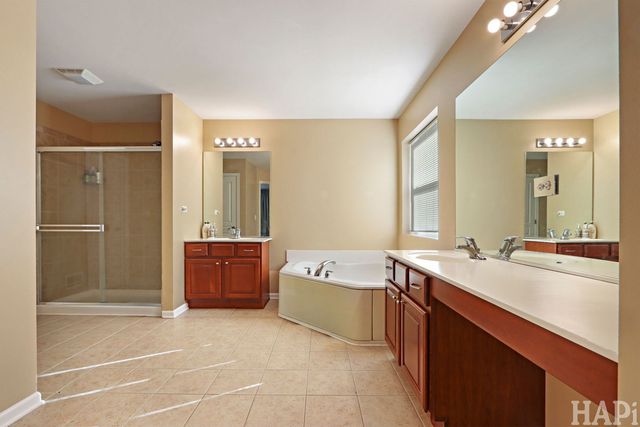 430 Tuscany Drive, Algonquin, IL 60102