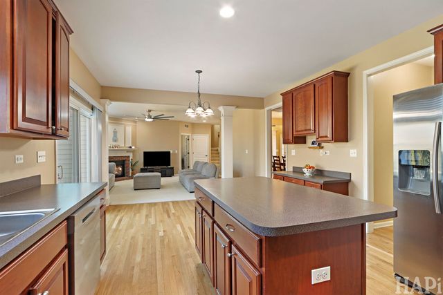 430 Tuscany Drive, Algonquin, IL 60102