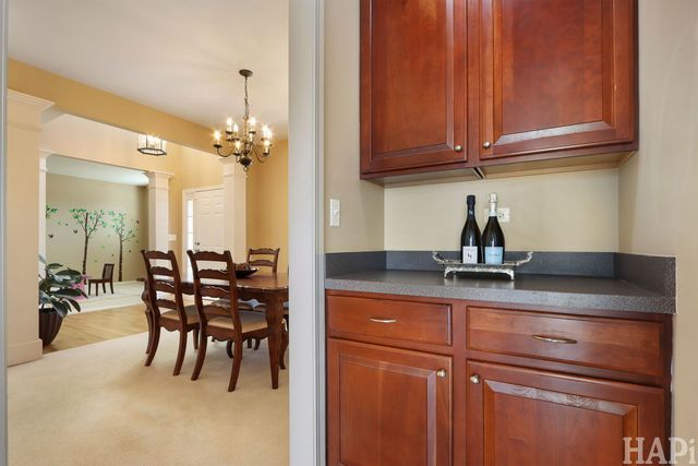 430 Tuscany Drive, Algonquin, IL 60102