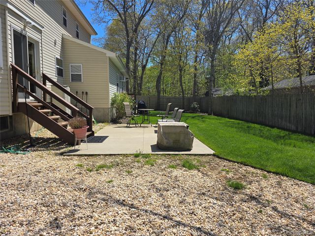 92 Hawthorne Street, Mastic, NY 11950