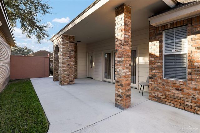 424 Canary Avenue, Mcallen, TX 78504