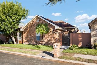 424 Canary Avenue, Mcallen, TX 78504