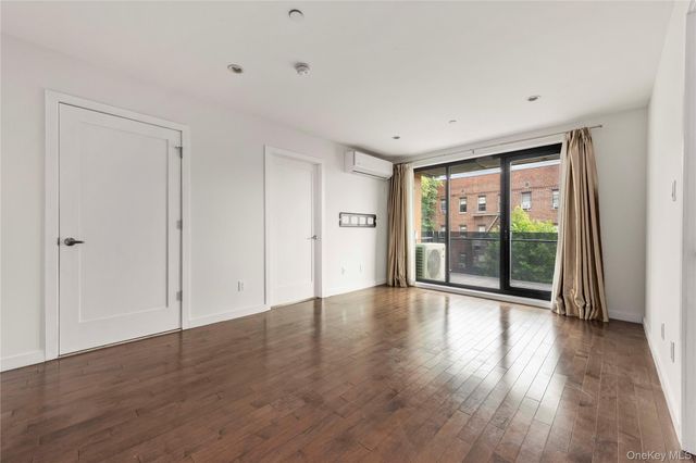 43-12 214th Place 3E, Bayside, NY 11361