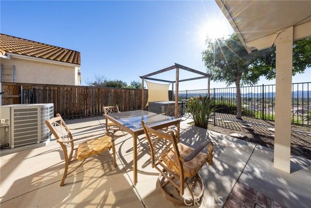 39749 Almansa Court, Murrieta, CA 92562