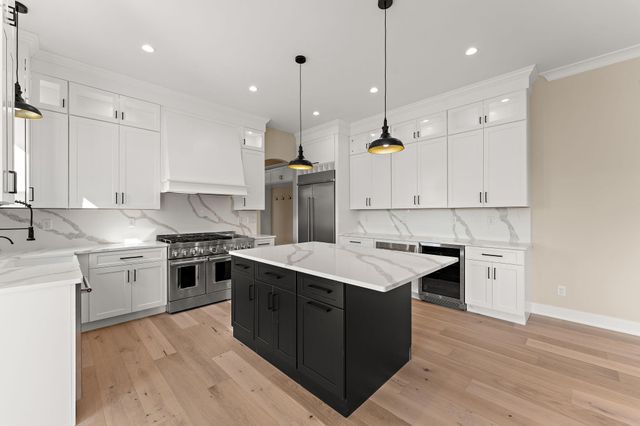 9701 Sweetspire Avenue, St. John, IN 46373
