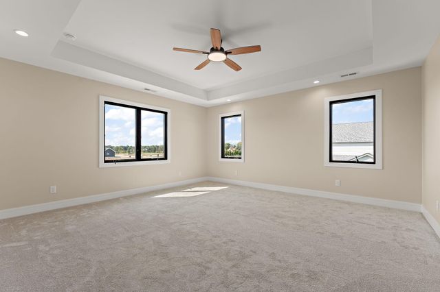 9701 Sweetspire Avenue, St. John, IN 46373