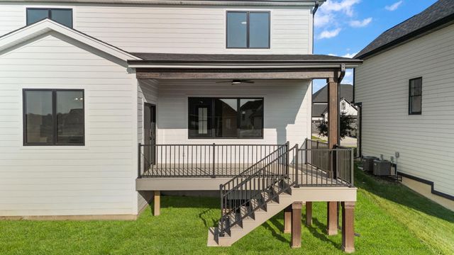 9701 Sweetspire Avenue, St. John, IN 46373