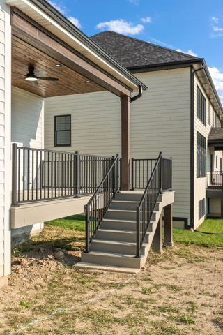 9701 Sweetspire Avenue, St. John, IN 46373