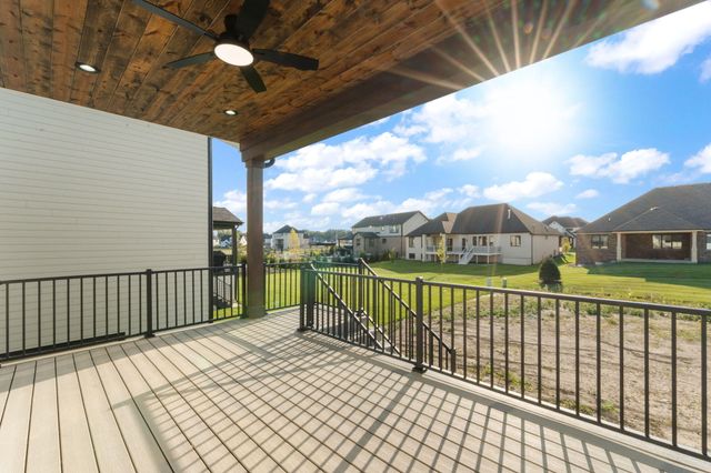 9701 Sweetspire Avenue, St. John, IN 46373