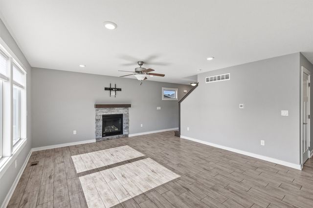 2017 NE Heritage Drive, Grimes, IA 50111