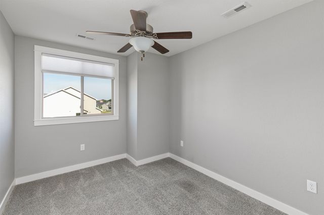 2017 NE Heritage Drive, Grimes, IA 50111