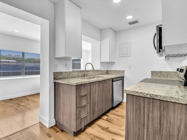 5232 NE 19th Avenue, Pompano Beach, FL 33064