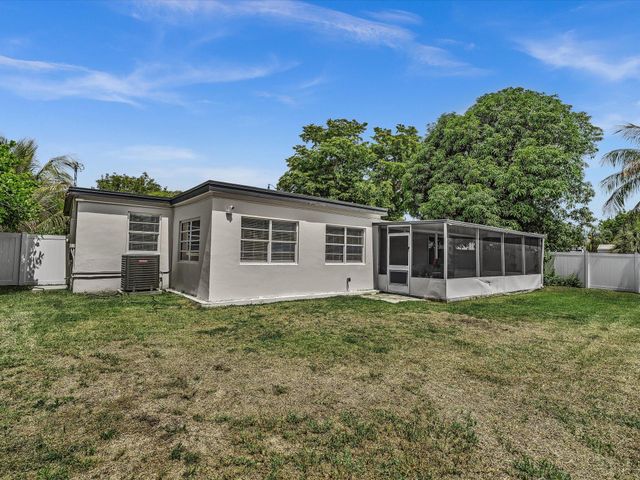 5232 NE 19th Avenue, Pompano Beach, FL 33064