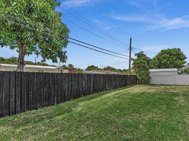 5232 NE 19th Avenue, Pompano Beach, FL 33064