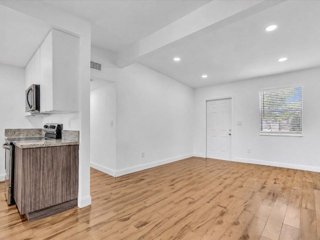 5232 NE 19th Avenue, Pompano Beach, FL 33064
