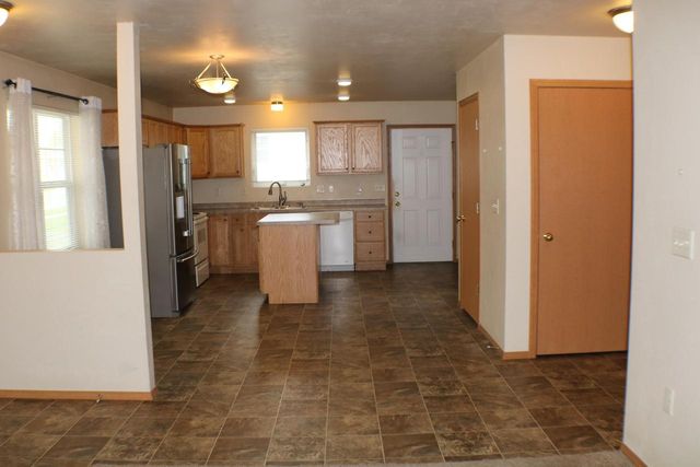 1860 Neal COURT, Green Bay, WI 54302