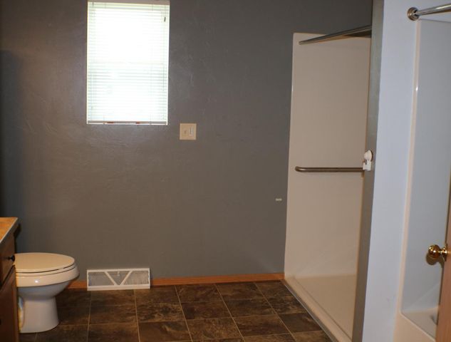 1860 Neal COURT, Green Bay, WI 54302