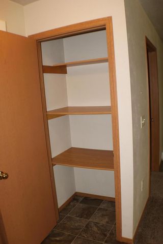 1860 Neal COURT, Green Bay, WI 54302