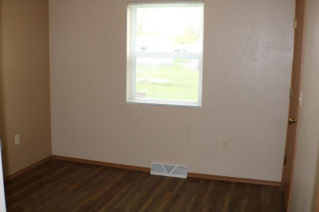 1860 Neal COURT, Green Bay, WI 54302