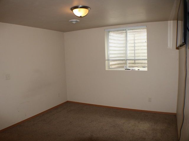 1860 Neal COURT, Green Bay, WI 54302
