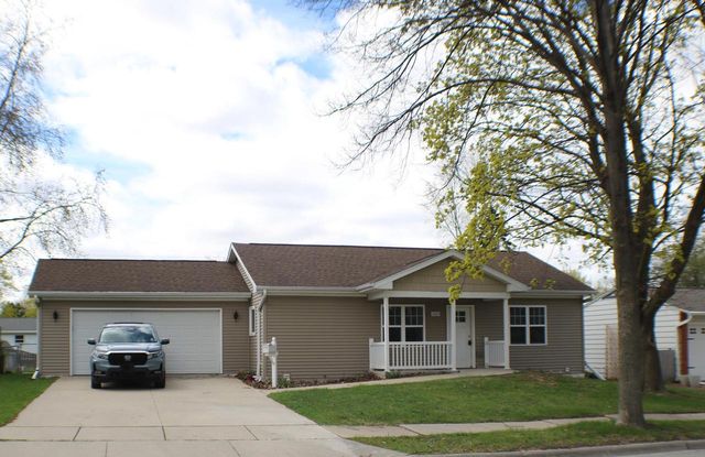 1860 Neal COURT, Green Bay, WI 54302