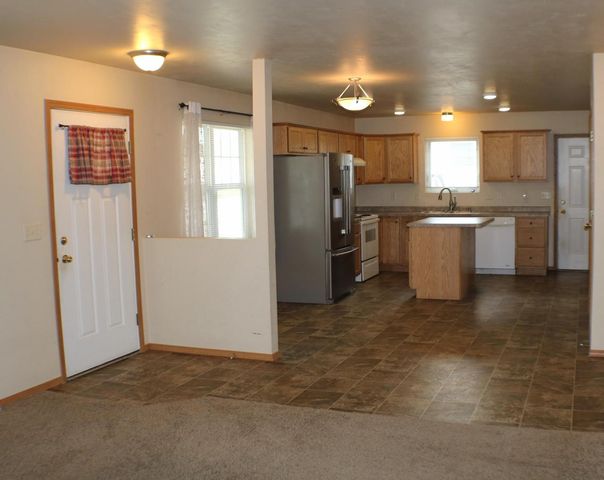 1860 Neal COURT, Green Bay, WI 54302
