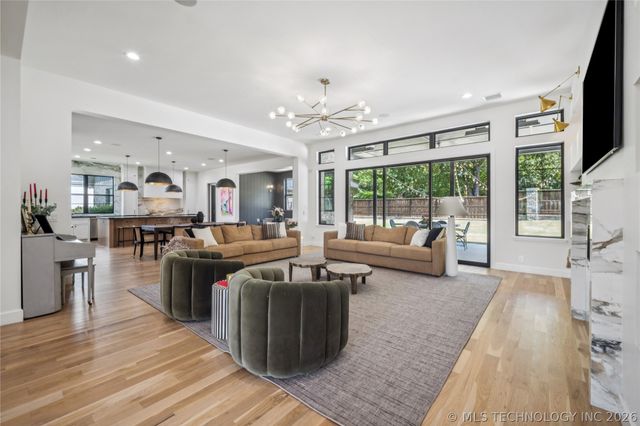 7785 Forest Lane, Tulsa, OK 74132