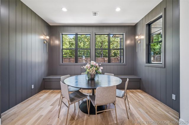 7785 Forest Lane, Tulsa, OK 74132