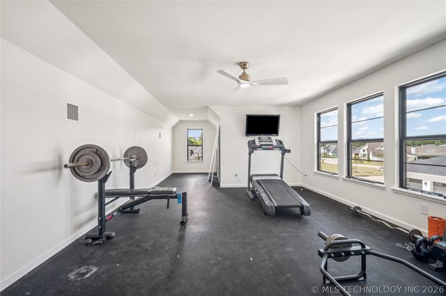 7785 Forest Lane, Tulsa, OK 74132